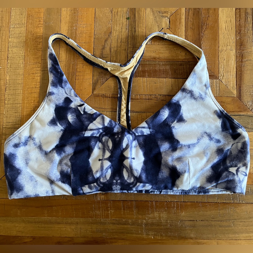 Lululemon racerback sports bra - size 10